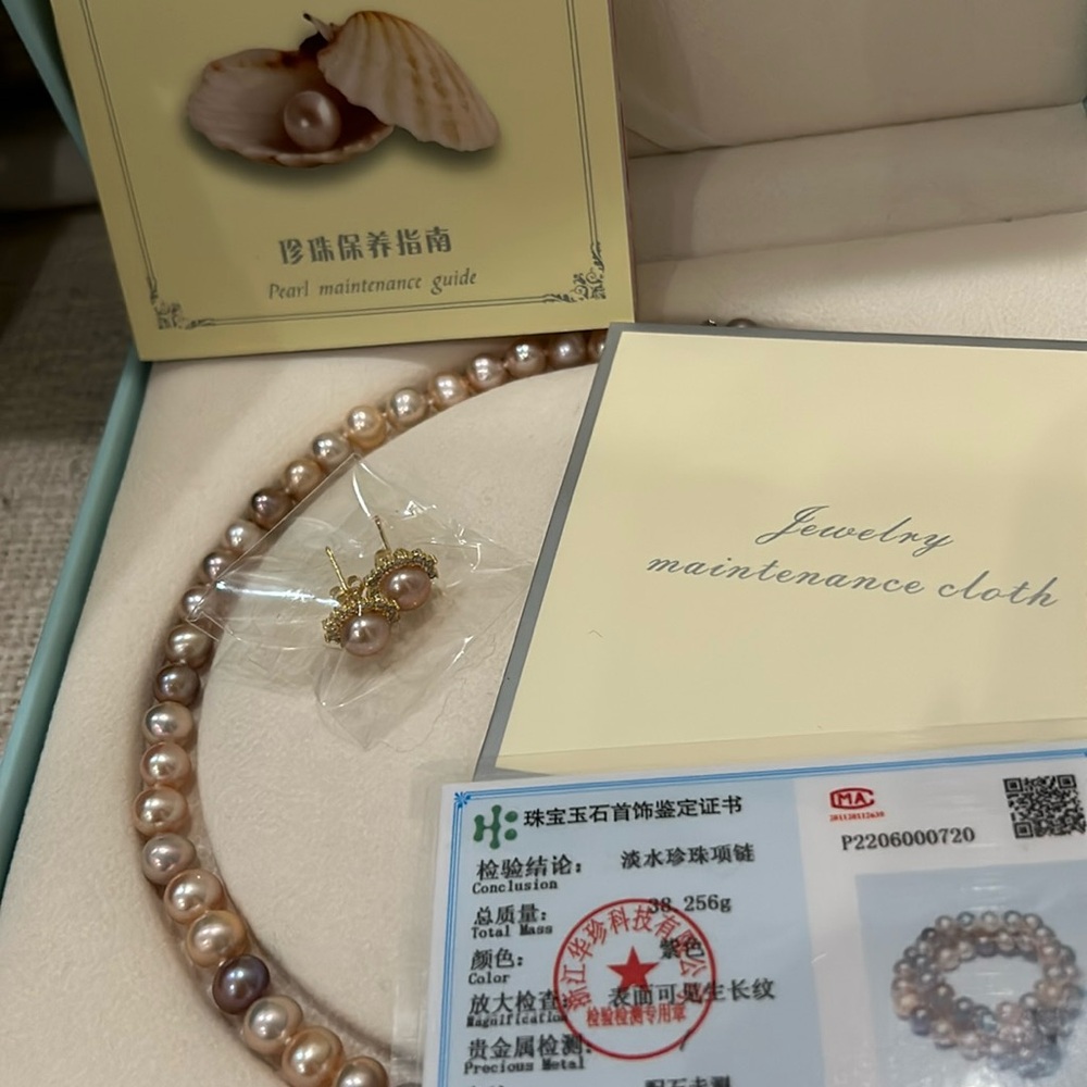 Genuine freshwater pearl necklace set